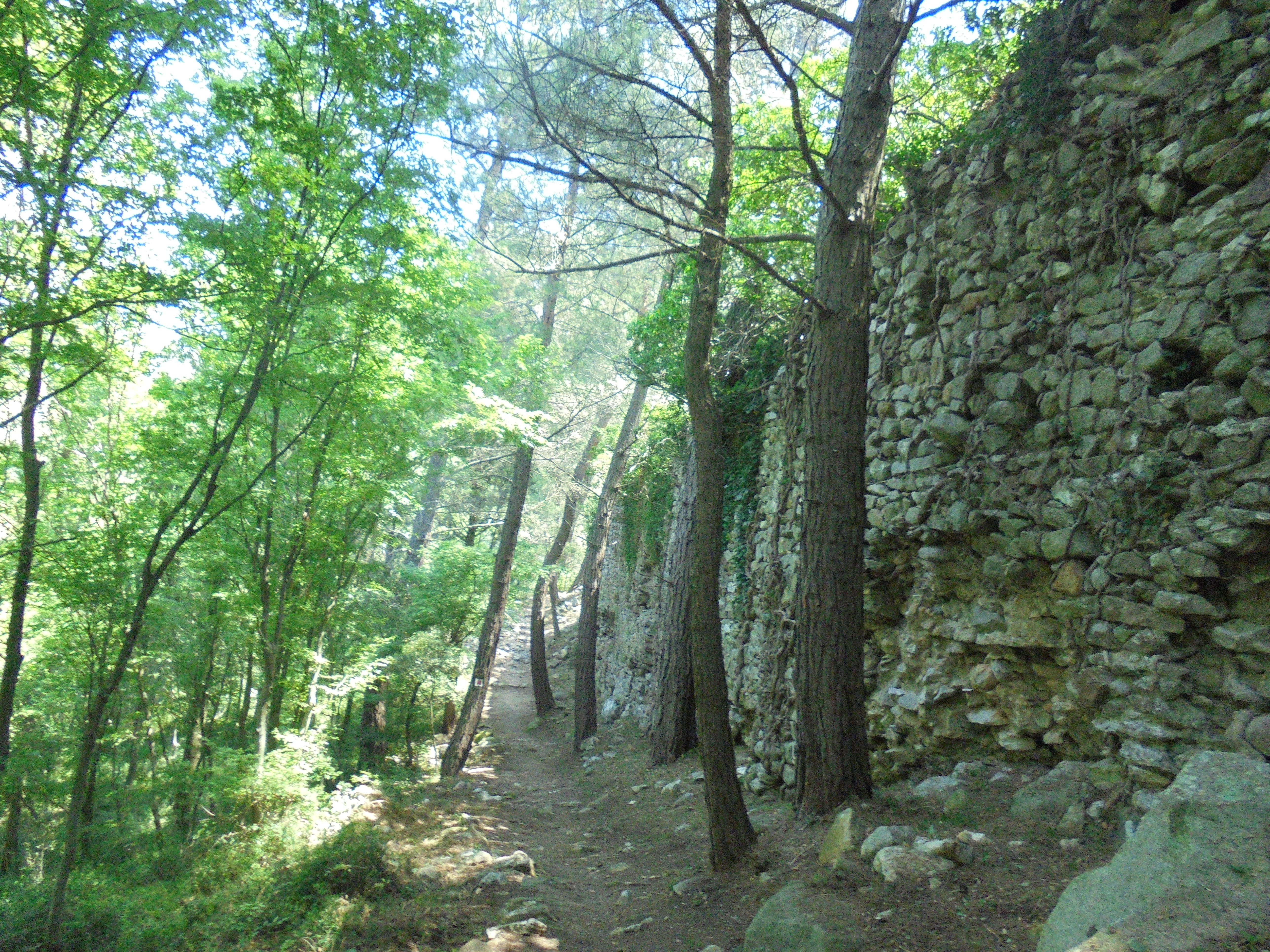 Κάστρο Ξάνθειας, βόρεια πλευρά τείχους